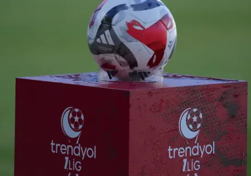 Süper Lig'e Kim Çıkacak