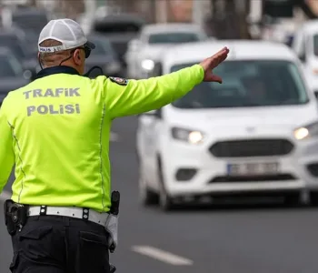 trafik cezaları 2026, yeni trafik kanunu, hız sınırı cezası, alkollü araç kullanma cezası, ehliyet iptali, trafik yaptırımları, makas atma cezası, dur ihtarı cezası