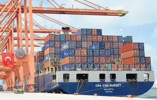 Türkiye, Temmuzda Rekor İhracatla 24,94 Milyar Dolarla Zirvede