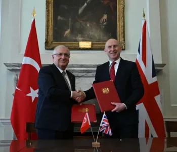 Türkiye ve İngiltere'den Eurofighter İçin Dev İmzalar Atıldı