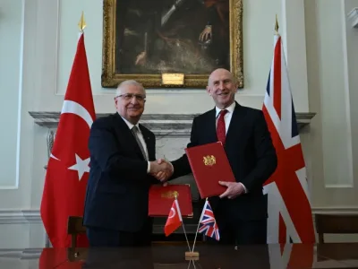 Türkiye ve İngiltere'den Eurofighter İçin Dev İmzalar Atıldı