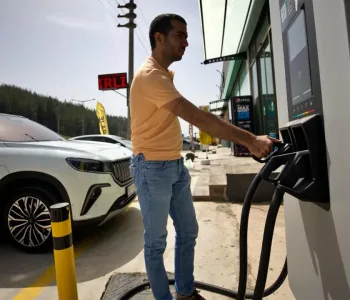 Türkiye'de Hızlı Şarj İstasyonu Sayısı 16 Bini Aştı