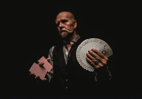 Ustalığın Sırrı Görme Engeli Olan Bir Kart Sihirbazı