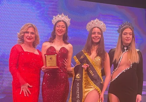 World Rising Stars,Sibel Kaçan