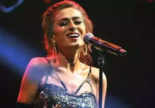 Yıldız Tilbe: Doktor Mikrofon Tutmamı Yasakladı