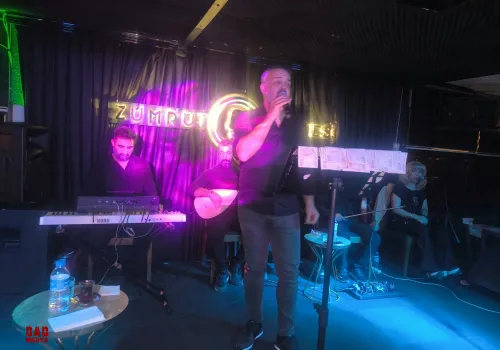 Zümrüt Sahnesi,Halit Bilgiç