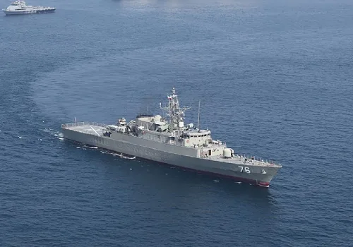 İran Savaş Gemisi IRIS Dena’ya Denizaltı Saldırısı Düzenlendi