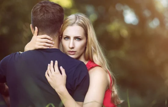 Türkiye’de Genç Yetişkinlerin Romantik İlişkileri: Değişen Dinamikler ve Kültürel Etkiler